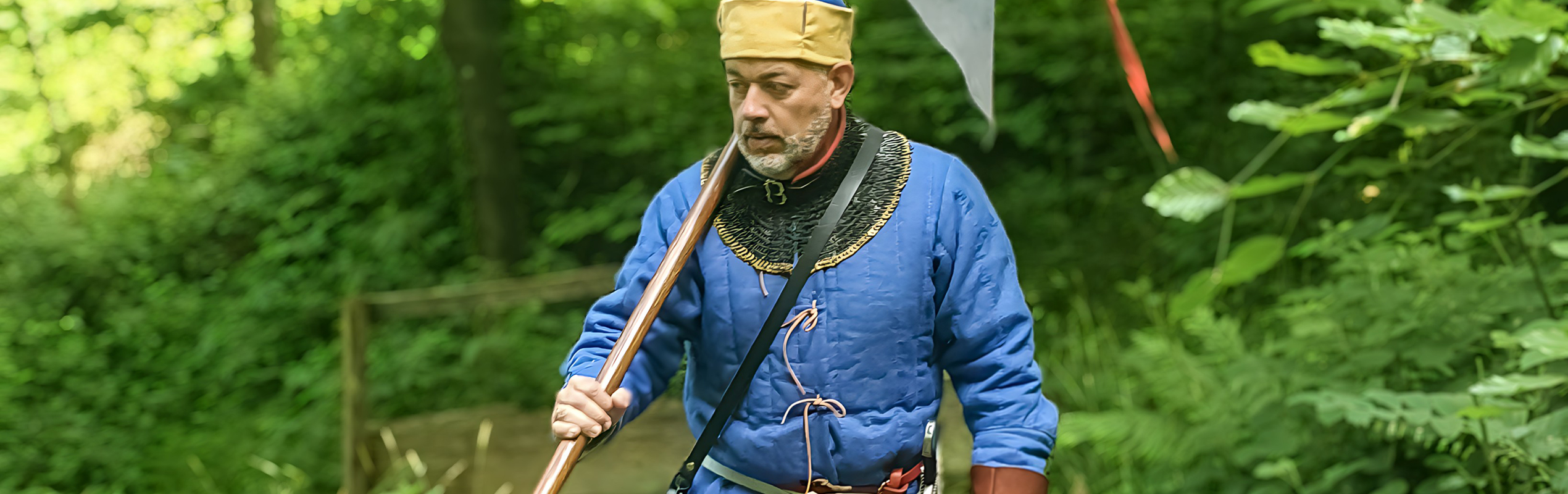 Burgf&uuml;hrer und ehrenamtlich Beauftragter der Arch&auml;ologischen Denkmalpflege Hans-J&uuml;rgen van Akkeren.